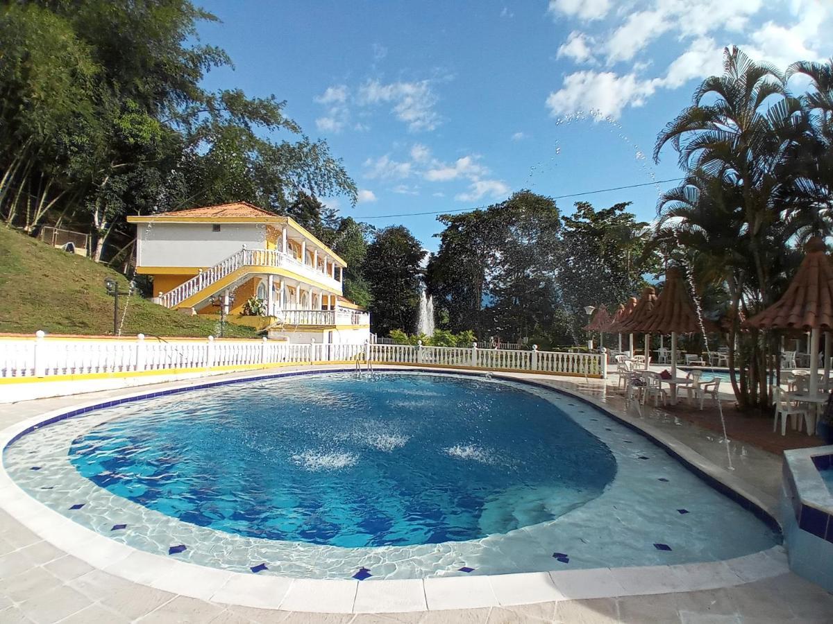 Hotel Villa San Cayetano Нокайма Екстериор снимка