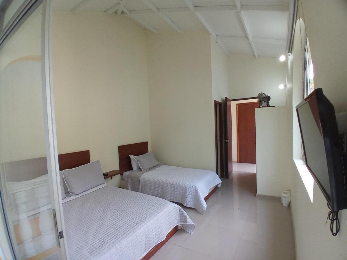 Hotel Villa San Cayetano Нокайма Екстериор снимка